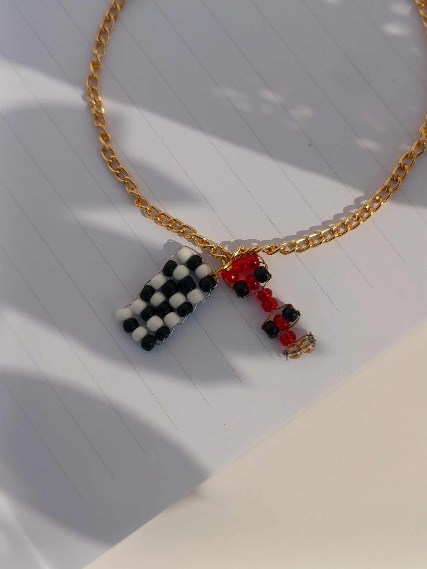 Elegant F1 car pendent