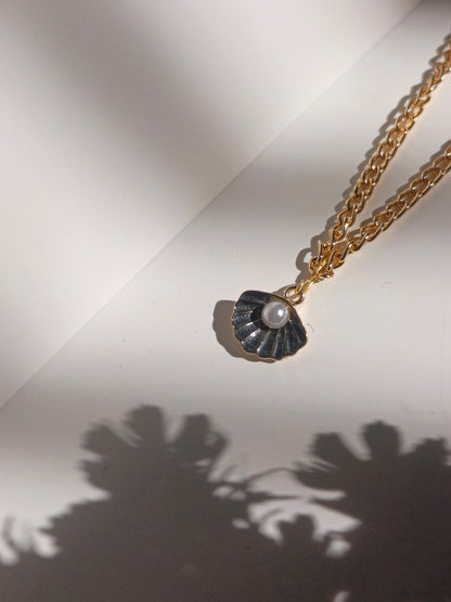 Ocean Pearl Shell Necklace